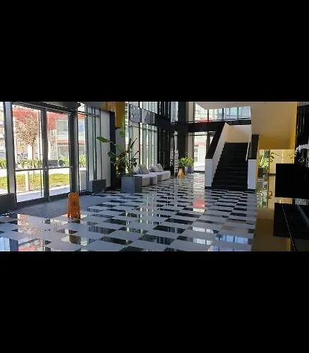 Towarowa Milionowa 39 Check-in 24 H 公寓 *